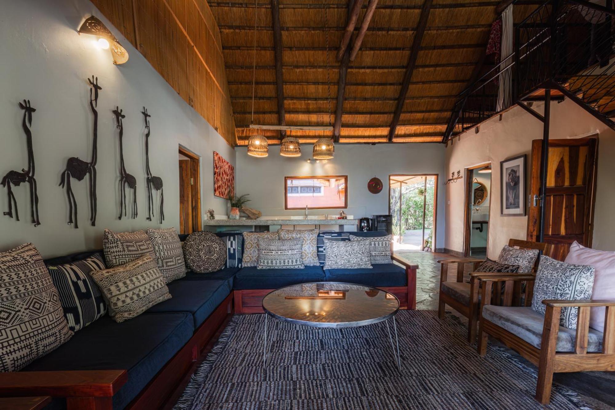 Chundukwa River Lodge - Self Catering House Livingstone Exterior foto